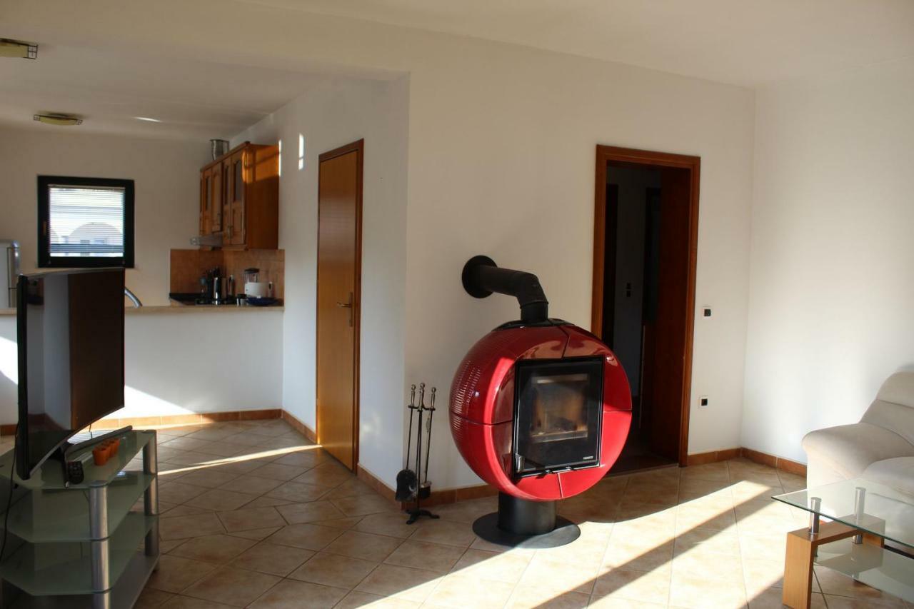 Starigrad Houseヴィラ エクステリア 写真